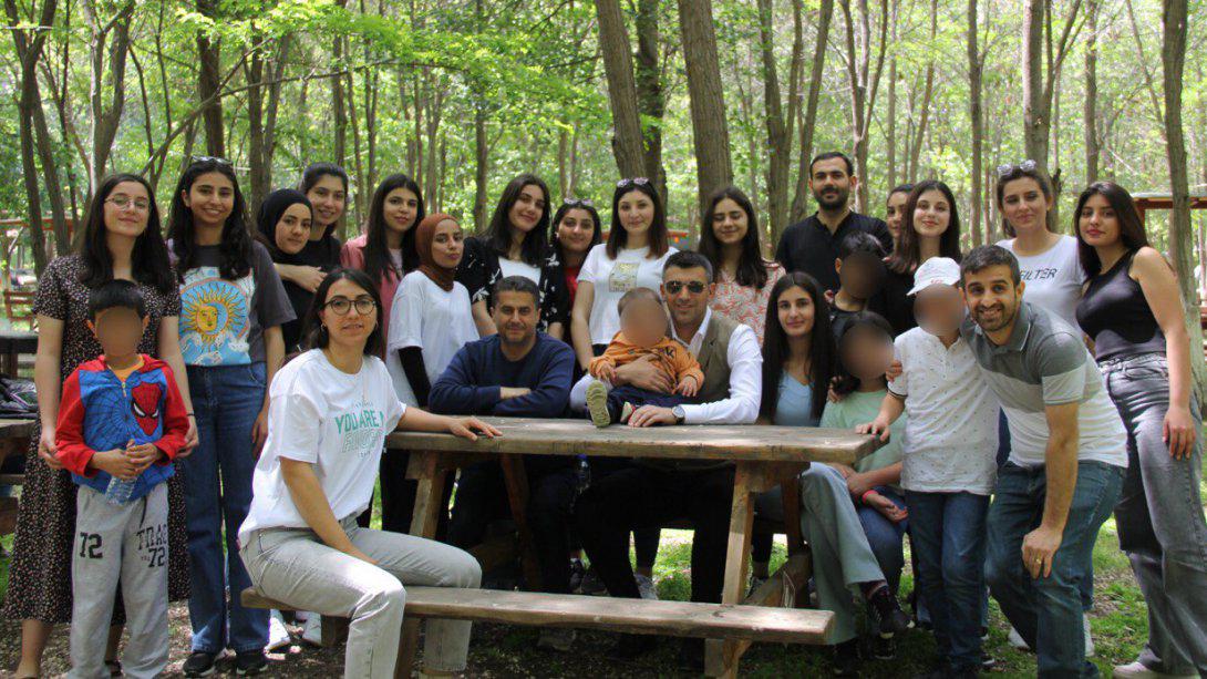 Mehmet Murat İşler Sosyal Bilimler Lisesi 11/A sınıfı ve Rehber Öğretmenleri koordinesinde Sevgi Evlerinde kalan çocuklara yönelik Kent Ormanında yapılan 