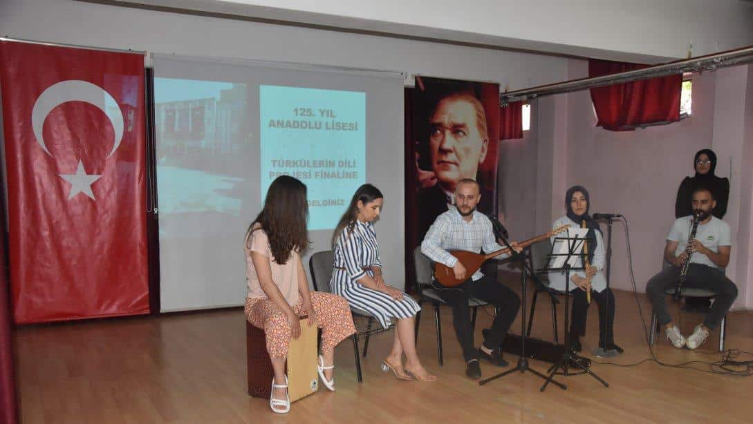 Milli Eğitim Müdürümüz Sn. Servet CANLI, 125. Yıl Anadolu Lisesi tarafından yapılan Türkülerin Dili Projesi'nin final etkinliğine katıldı.