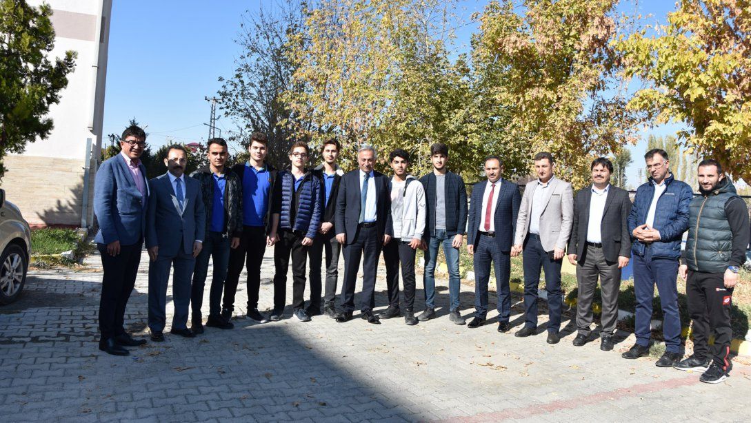 İl Milli Eğitim Müdürümüz Hakan GÖNEN'den Haydar Aliyev Fen Lisesine Ziyaret