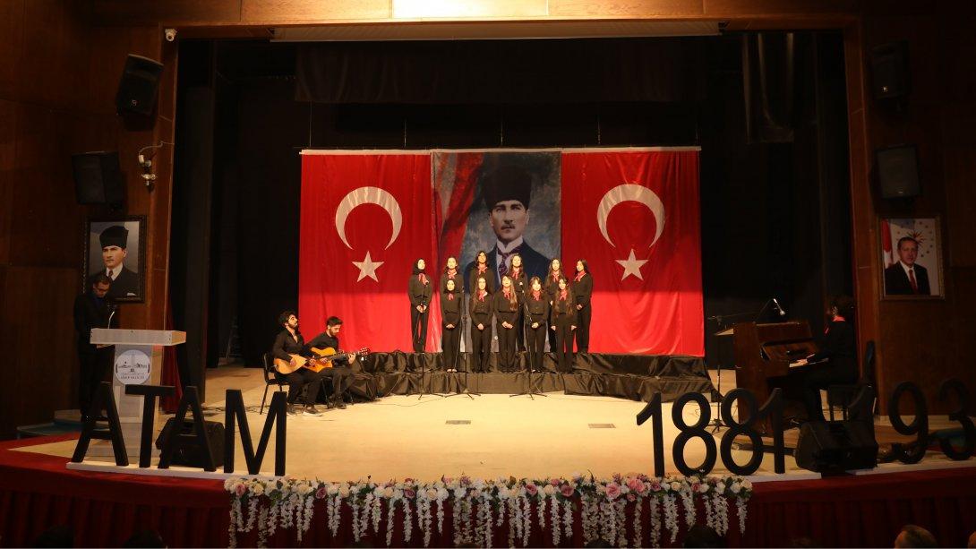 Türkiye Cumhuriyeti'nin kurucusu Gazi Mustafa Kemal Atatürk'ün ebediyete irtihalinin 83'üncü yıl dönümü dolayısıyla  anma töreni düzenlendi.