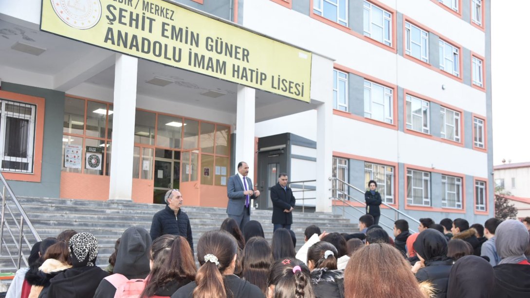  İl Milli Eğitim Müdürümüz Sayın GÜN, Şehit Emin Güner Anadolu İmam Hatip Lisesi'ni ziyaret etti.