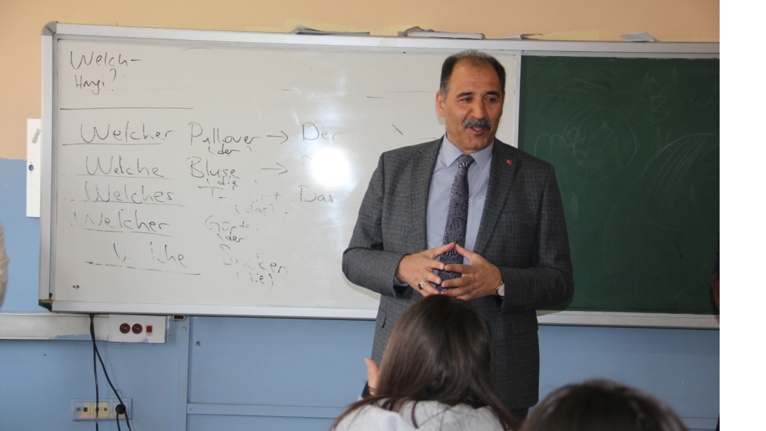 İl Milli Eğitim Müdürümüz Sayın Aziz Gün, Borsa İstanbul Anadolu Lisesi'ni ziyaret etti.